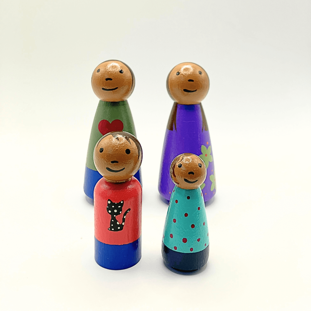 Two moms wooden peg dolls family