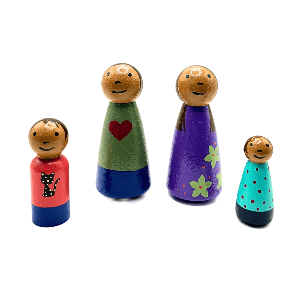 Two mom family wooden peg doll set