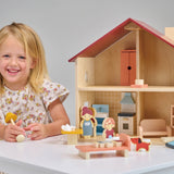 Poppets Dollhouse